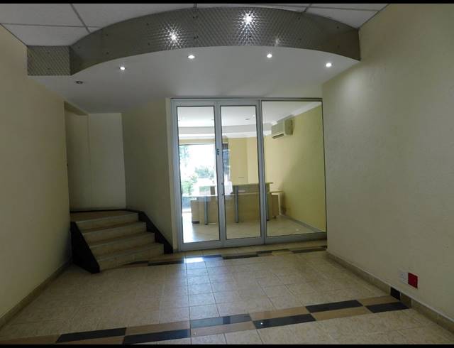 684M² OFFICE TO LET IN FERNDALE